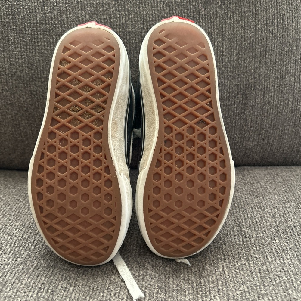 Kids Vans - Picture 4 of 5